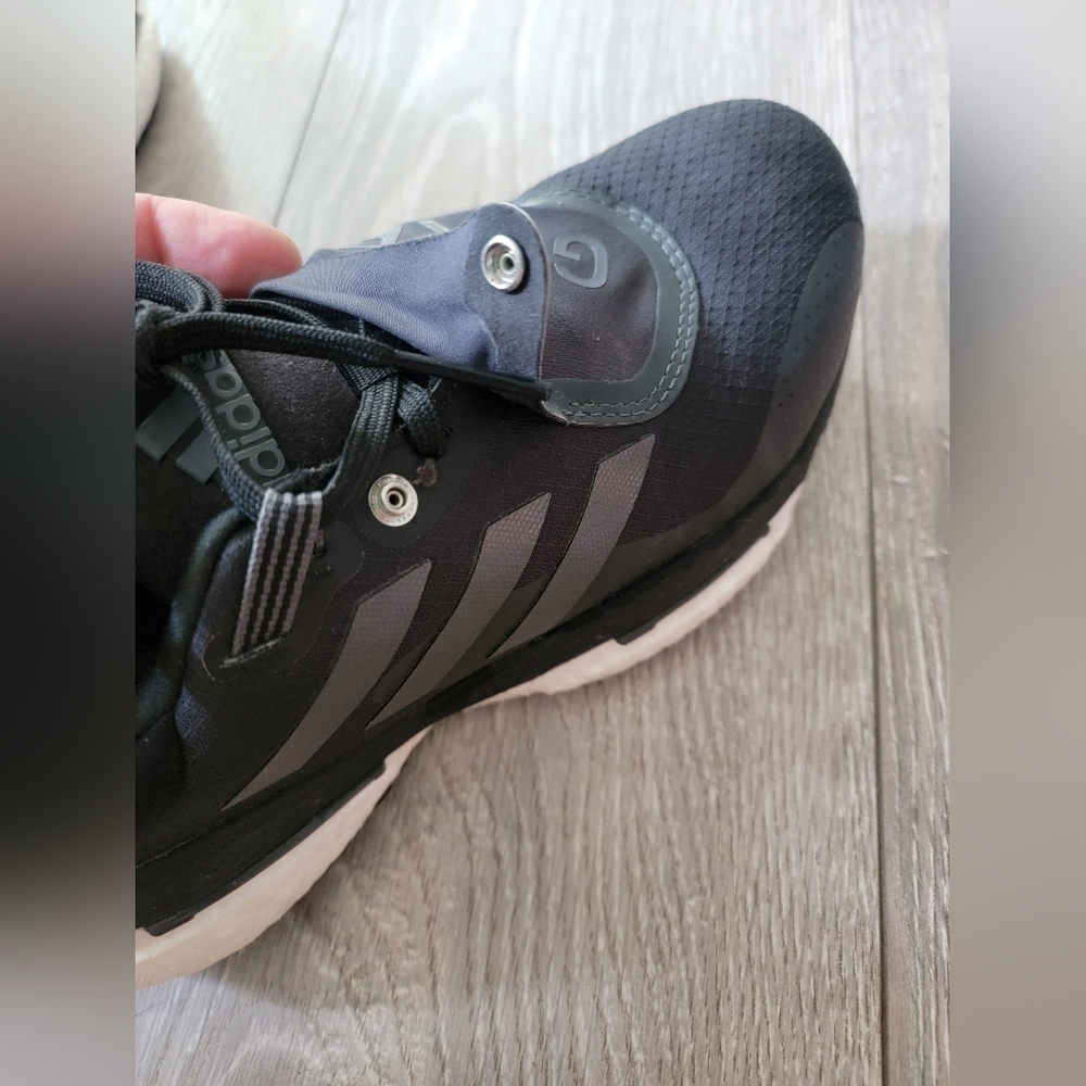 Adidas Gortex Running Shoes - Picture 5 of 6